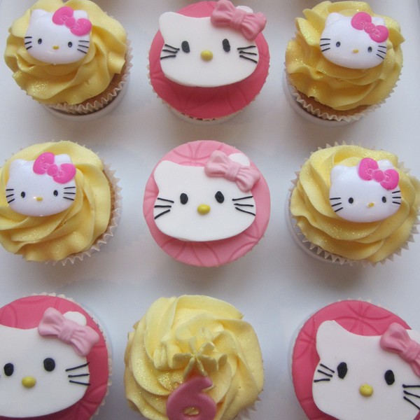 Hello Kitty Themed Cupcakes | Neo Cakes
